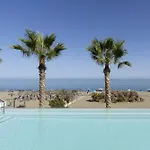 Modern Luxury With Terrace In Higueron *
