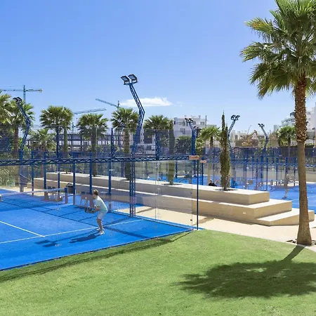 Modern Luxury With Terrace In Higueron شقة *