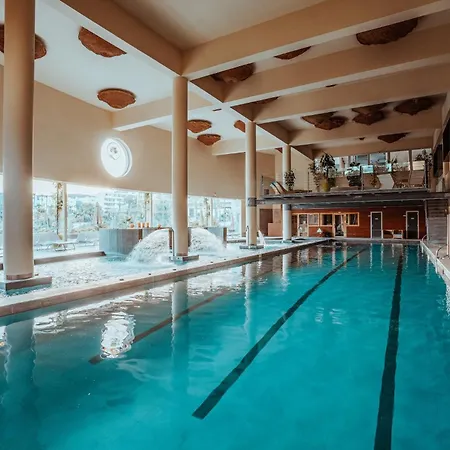 Modern Luxury With Terrace In Higueron