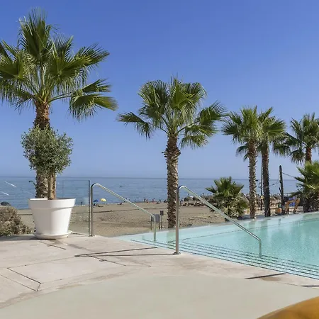 Modern Luxury With Terrace In Higueron Апартаменты *