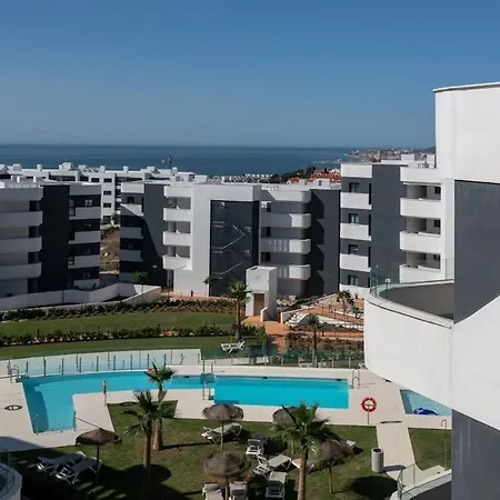 Modern Luxury With Terrace In Higueron *