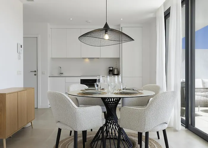 Modern Luxury With Terrace In Higueron *