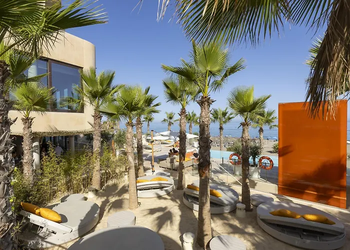 Modern Luxury With Terrace In Higueron