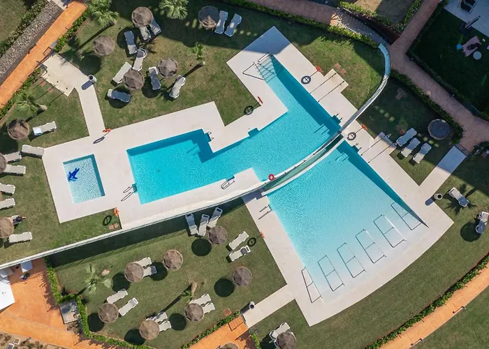 Modern Luxury With Terrace In Higueron דירה פואנגירולה