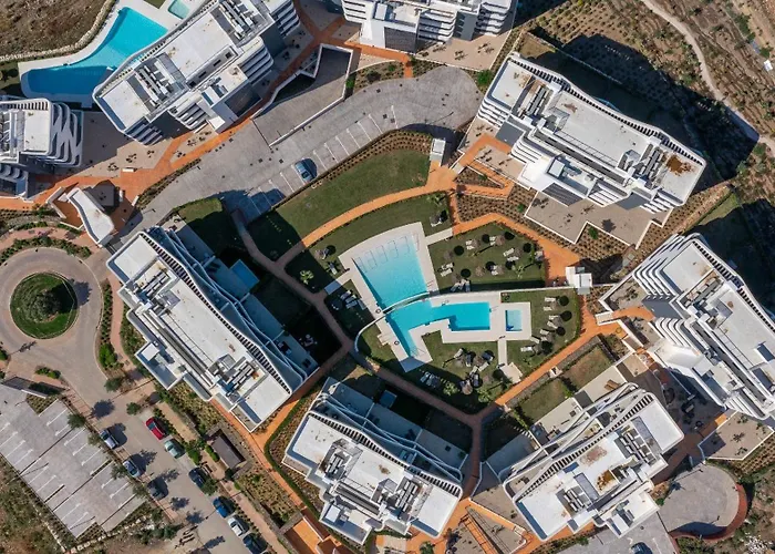 Modern Luxury With Terrace In Higueron