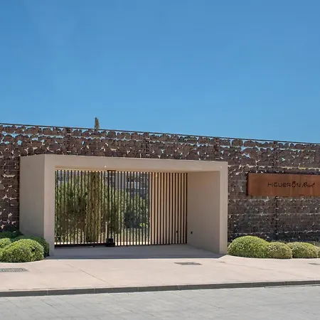 Modern Luxury With Terrace In Higueron Apartmán *